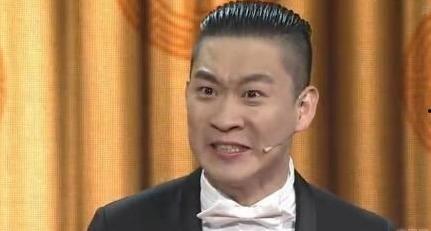 何伟爆料曹云金视频播放,何伟揭露曹云金视频播放背后真相