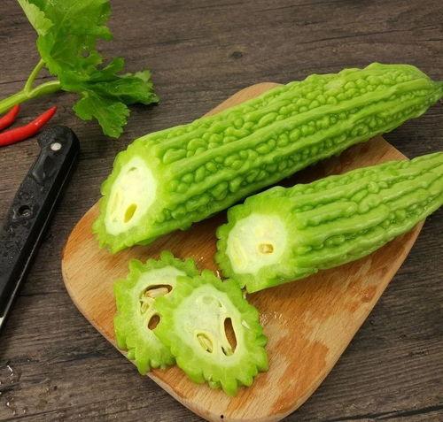 掌柜吃瓜的图片,揭秘市井百态