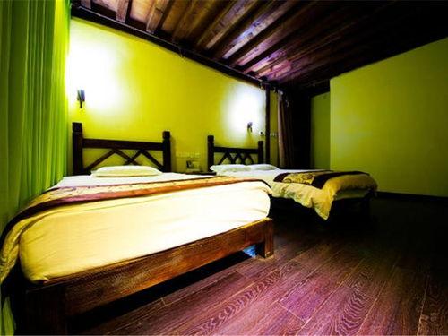 丽江安隐客栈爆料视频播放,视频爆料带你探秘客栈魅力